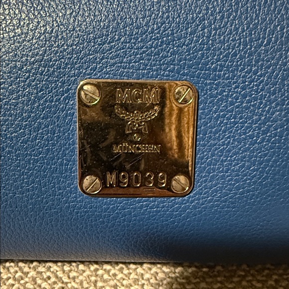 MCM Papillion Shoulder Bag - Picture 2 of 16